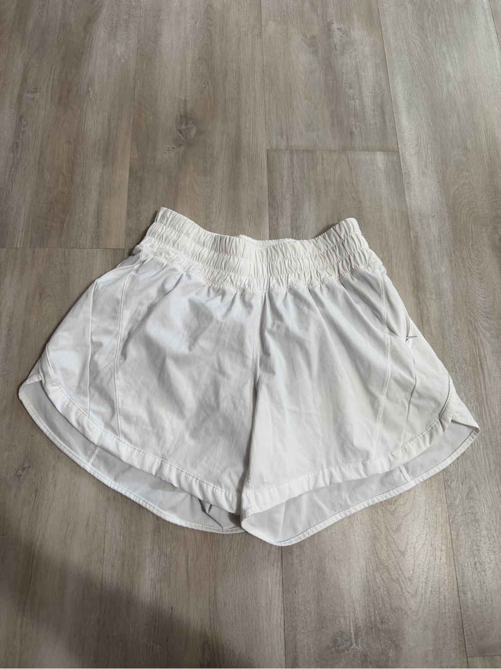 Lululemon Hotty Hot Shorts 4"